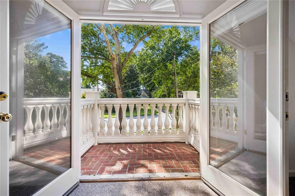 576 Pelham Road Northeast Atlanta, GA 30324 - Photo 8 of 66 Gallery Image 8
