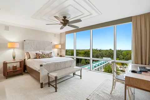 $2,550,000 | 7515 Pelican Bay Boulevard, Unit 5C, Naples, FL 34108