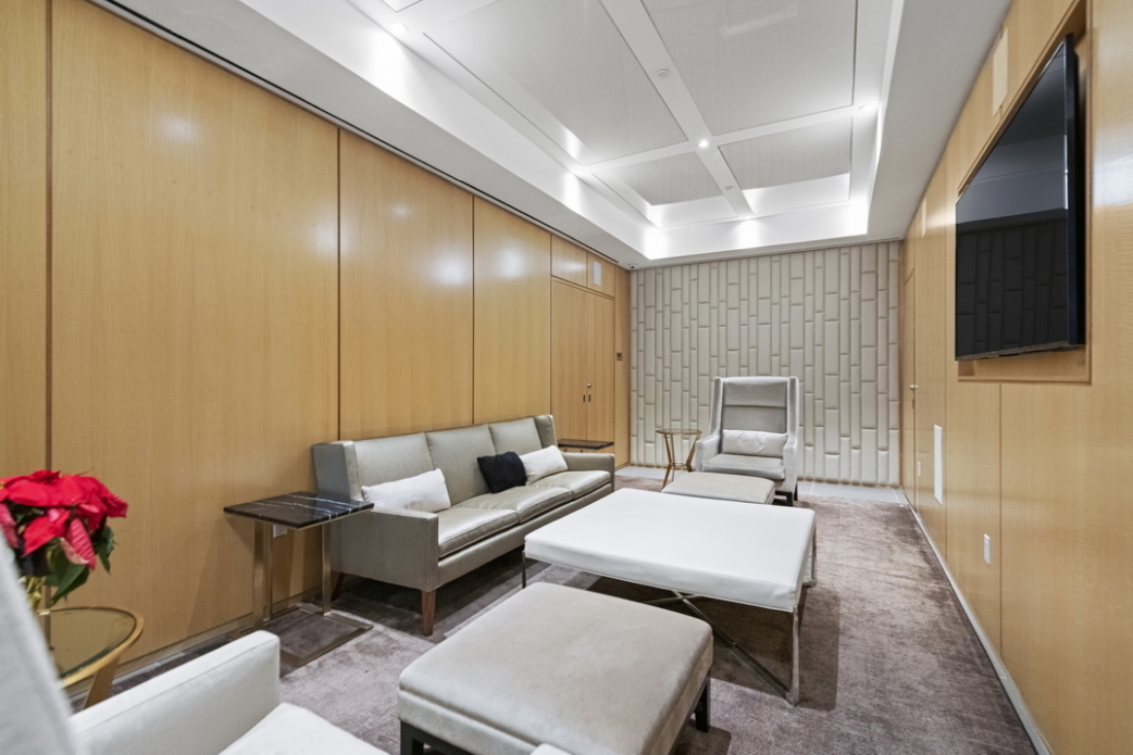 135 West 52nd Street, Unit 40A Manhattan, NY 10019 - Photo 27 of 32