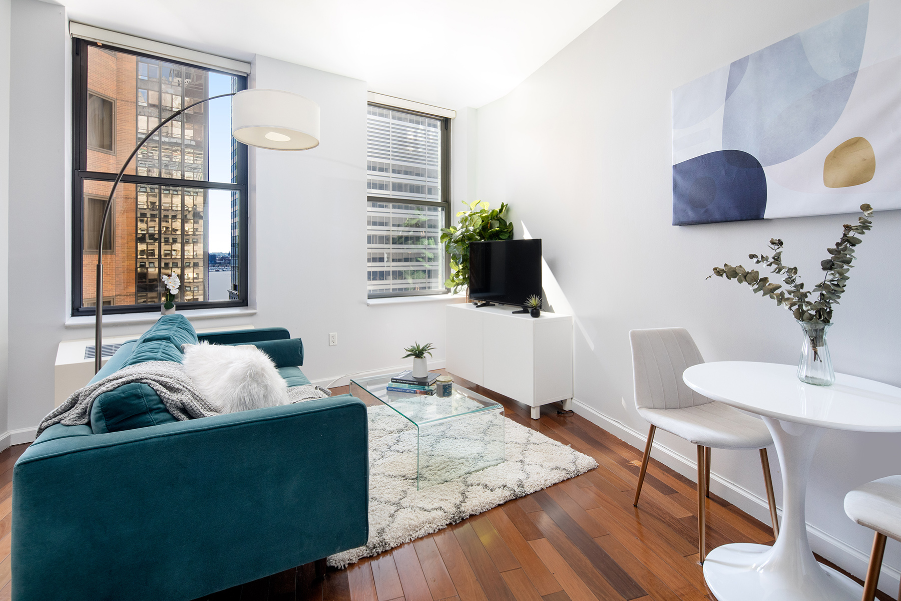 1 Wall Street Court, Unit 704 Manhattan, NY 10005 - Photo 2 of 7