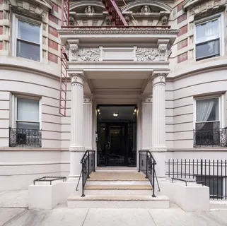 $585,000 | 446 Central Park West, Unit 6D | Upper West Side