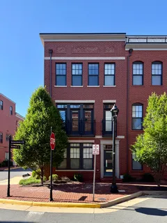 $949,900 | 232 Bluemont Branch Terrace Southeast, Leesburg, VA 20175
