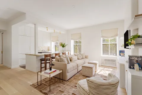 $2,995,000 | 99 Bank Street, Unit 3H | West Village