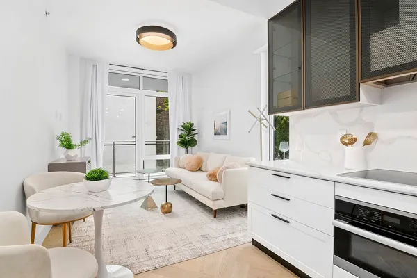 $849,000 | 101 East 2nd Street, Unit 3C | East Village