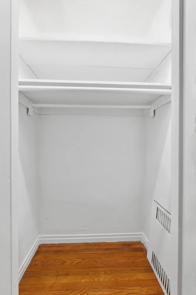 $499,000 | 515 East 89th Street, Unit 2E | Upper East Side