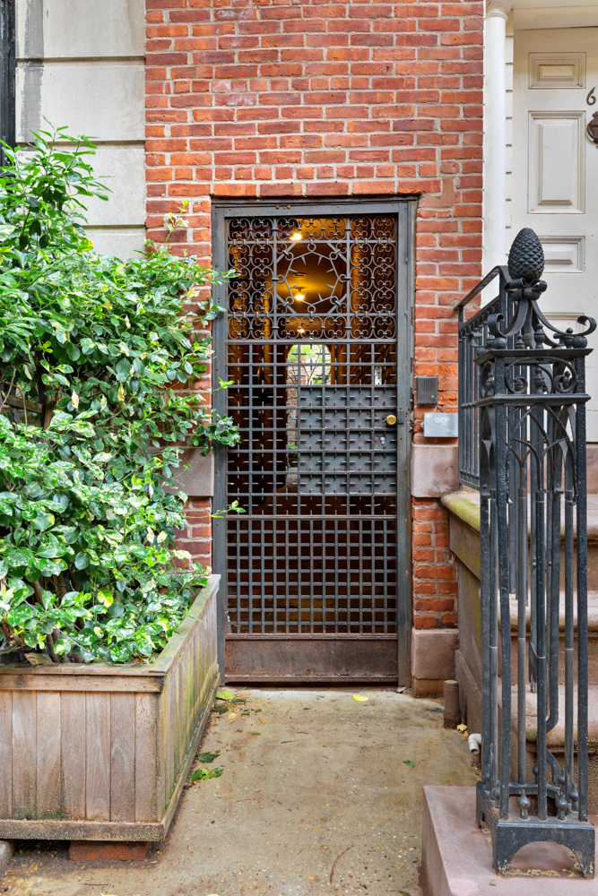 61 Perry Street, Unit TRIPLEX Manhattan, NY 10014 - Photo 11 of 11