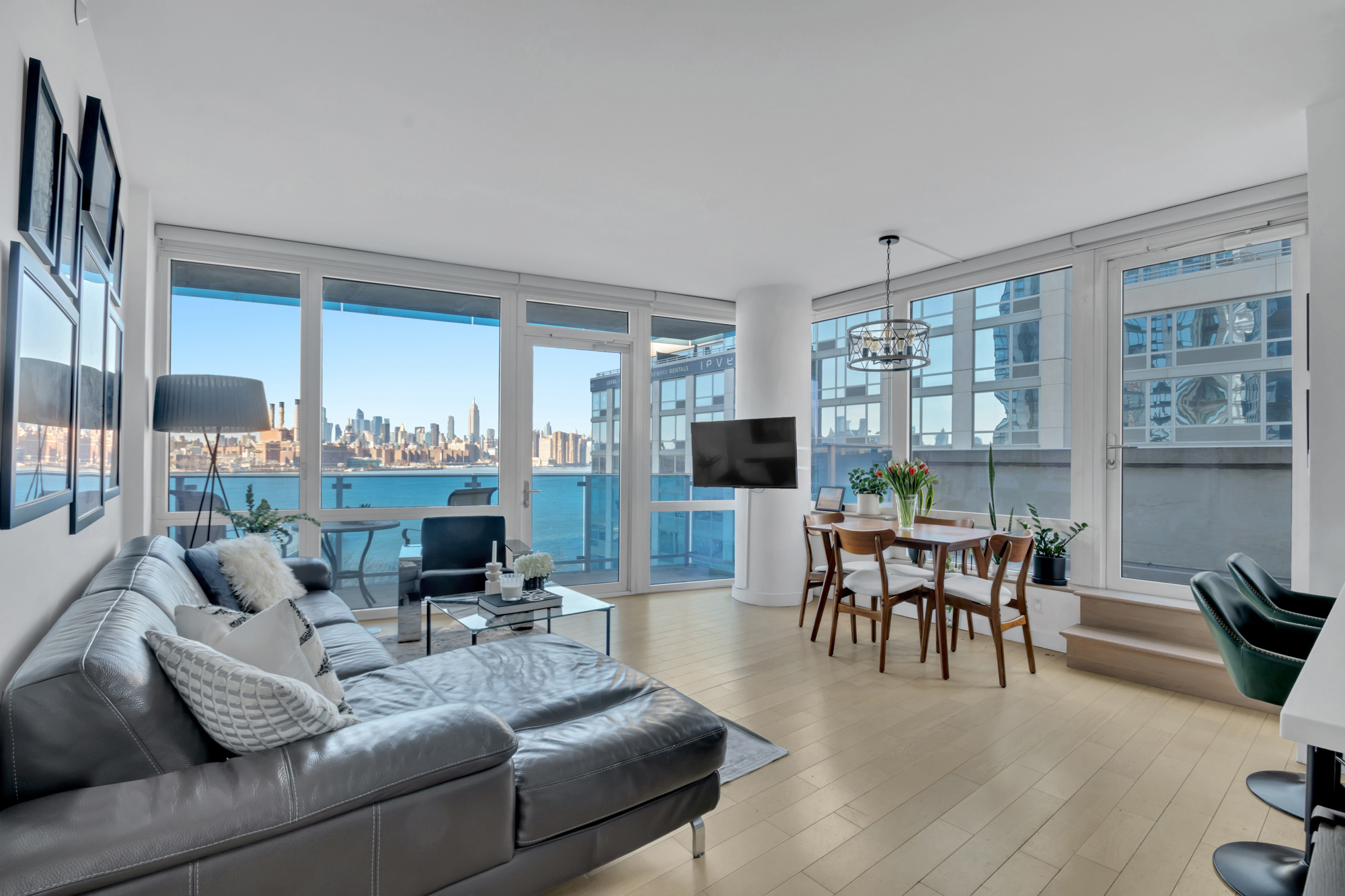 22 North 6th Street, Unit 6D Brooklyn, NY 11249 - Photo 1 of 33