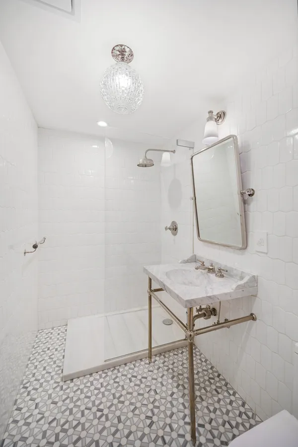 $6,000,000 | 265 6th Avenue | Park Slope