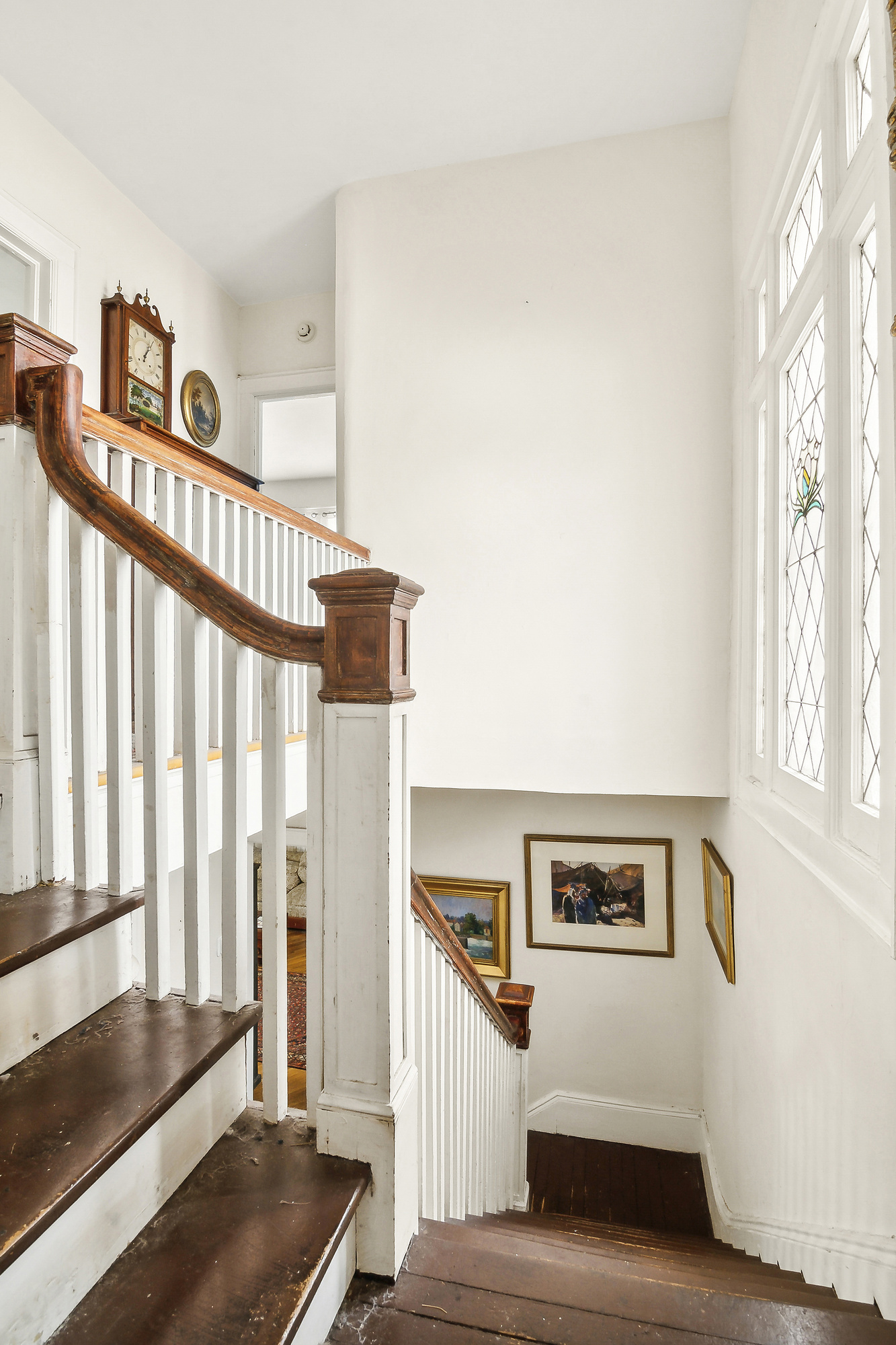 819 East 19th Street Brooklyn, NY 11230 - Photo 10 of 16 a view of a hallway with windows