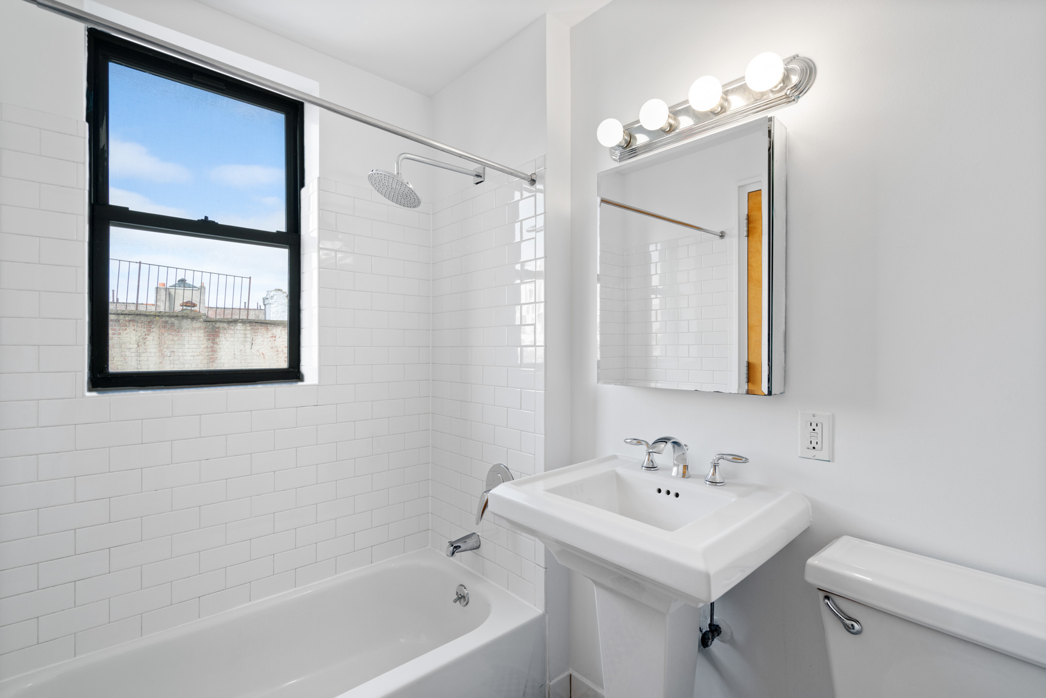 219 17th Street, Unit 4B Brooklyn, NY 11215 - Photo 7 of 12