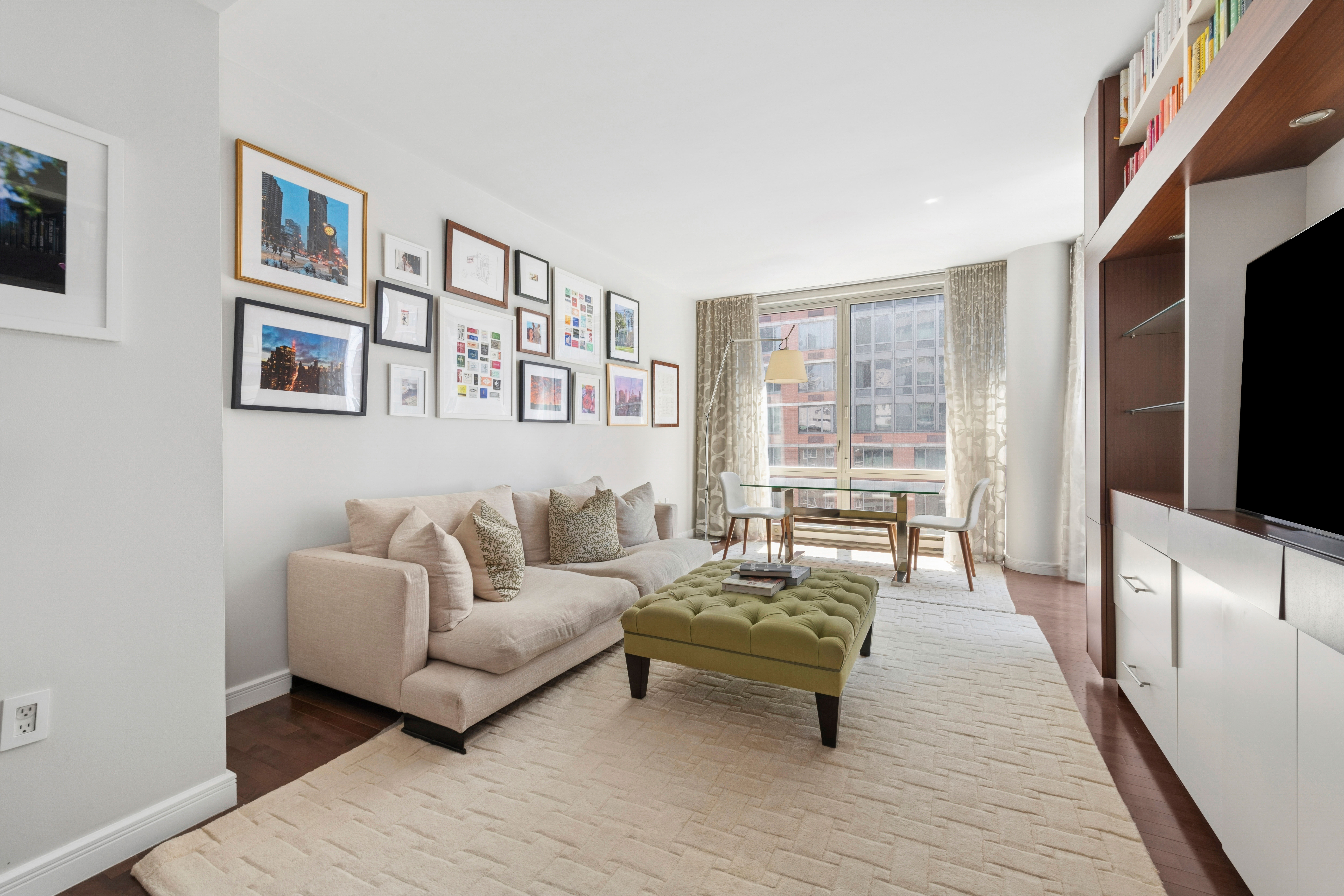 225 East 34th Street, Unit 11H Manhattan, NY 10016 - Photo 3 of 19