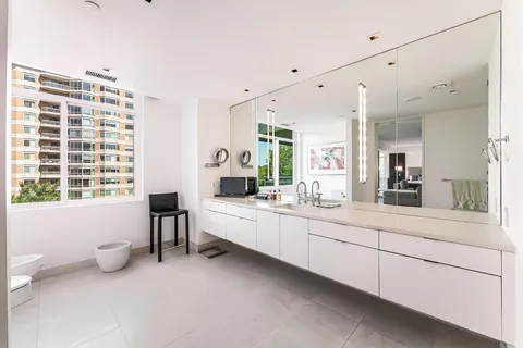 $5,200,000 | 5630 Wisconsin Avenue, Unit 805, Chevy Chase, MD 20815