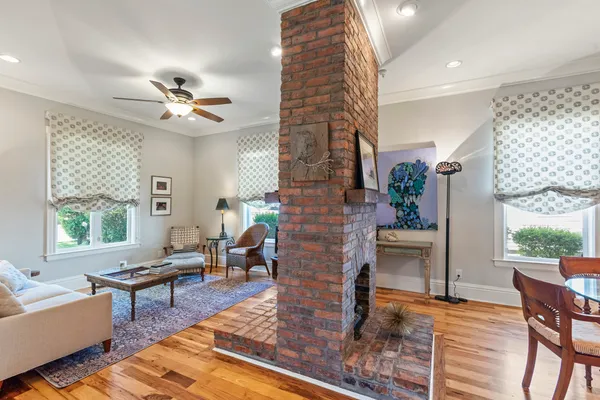 Contact Agent | Neill Avenue, Nashville, TN 37206