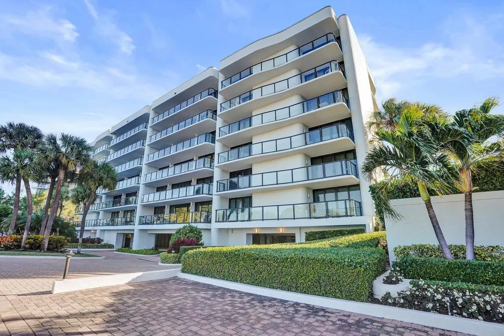 $1,199,000 | 3440 South Ocean Boulevard, Unit 105N, Palm Beach, FL 33480