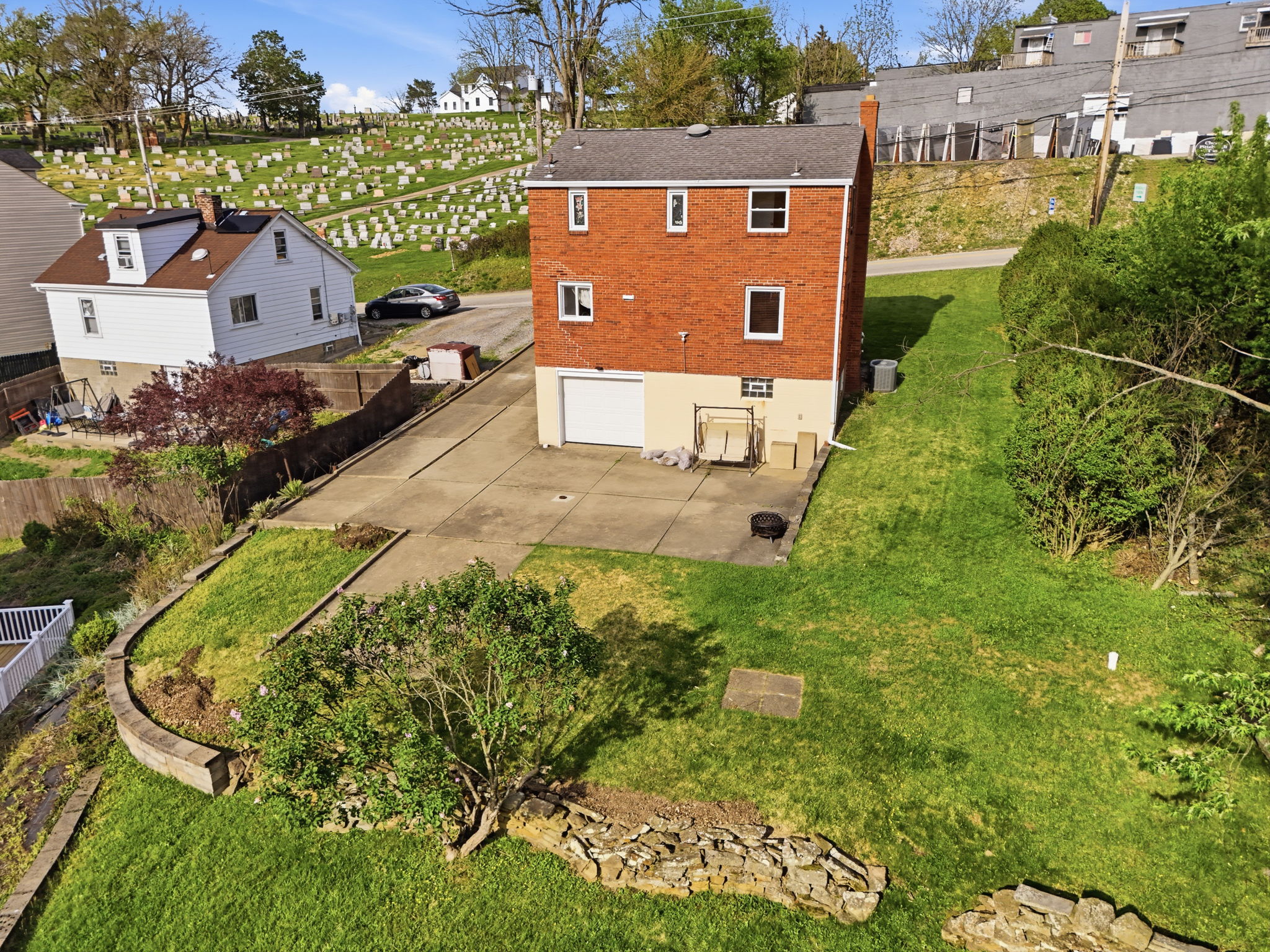 3905 Mt Troy Road Pittsburgh, PA 15212 - Photo 31 of 39