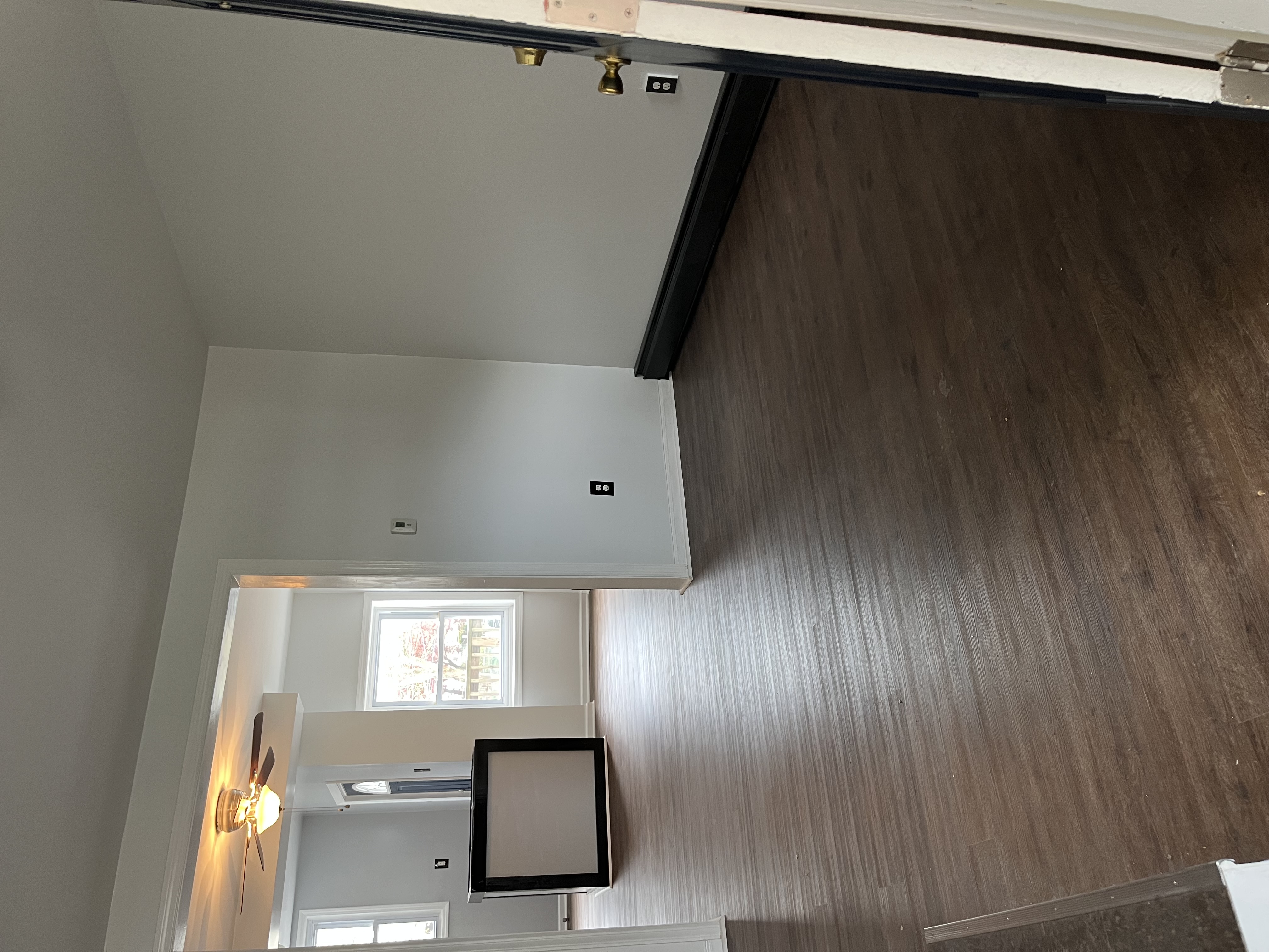 428 Croyden Road Upper Darby, PA 19082 - Photo 4 of 11