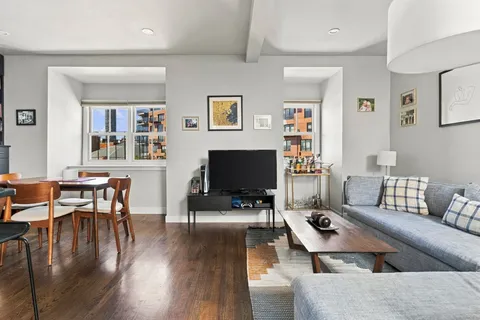 $1,195,000 | 530 Tremont Street, Unit 3R, Boston, MA 02116