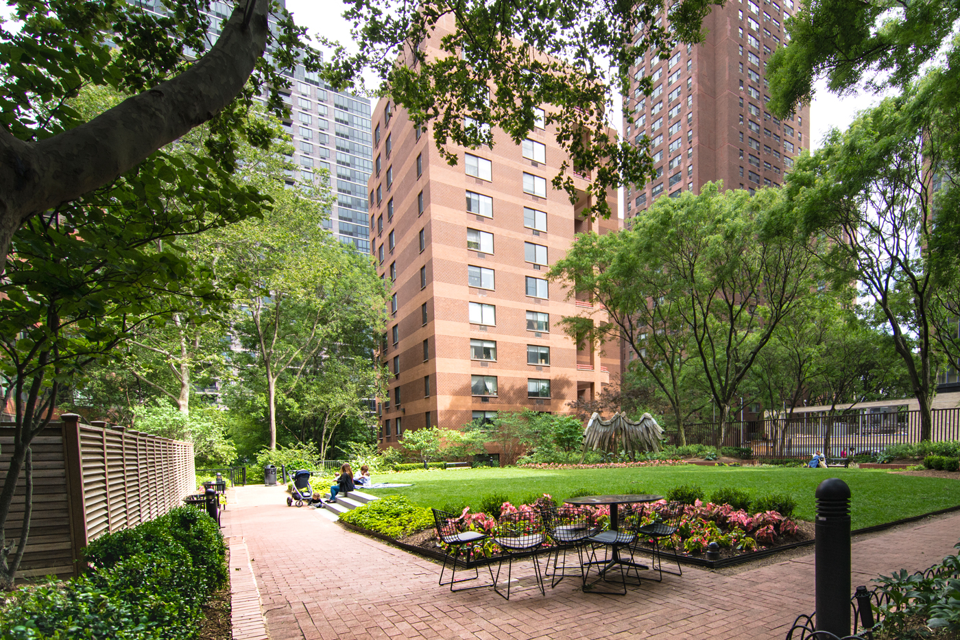 200 East 94th Street, Unit 2915 Manhattan, NY 10128 - Photo 17 of 21