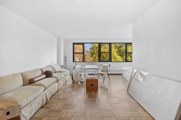 $665,000 | 230 East 15th Street, Unit 6C | Gramercy