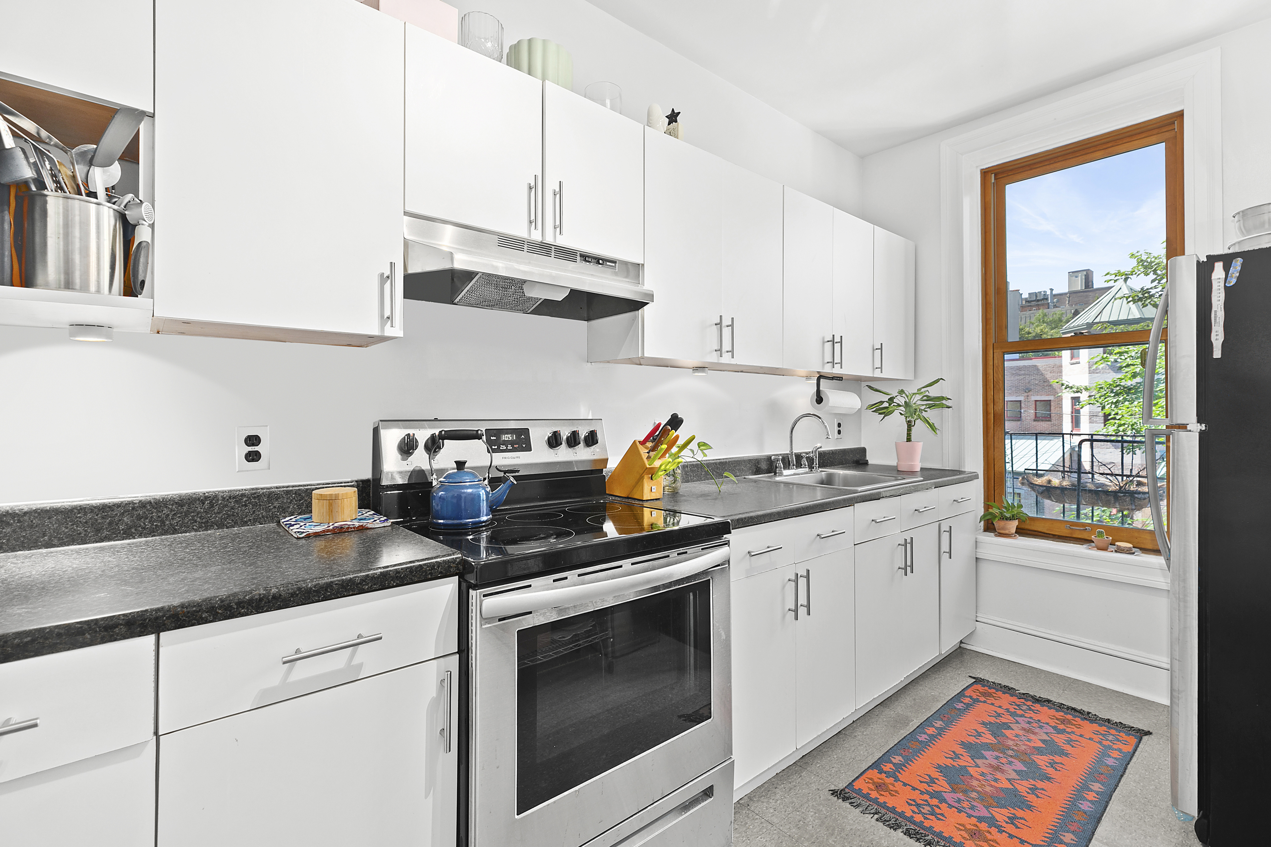 286 1st Street Brooklyn, NY 11215 - Photo 13 of 20