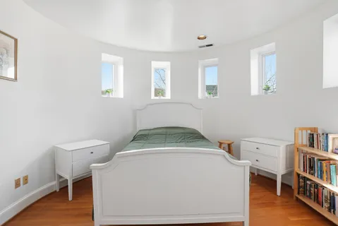 $575,000 | 301 G Street Northeast, Unit 32, Washington, DC 20002