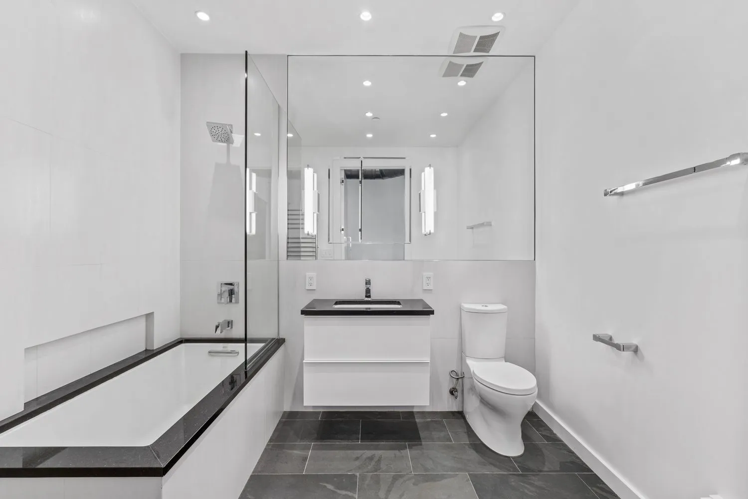 $9,000 | 28 West 38th Street, Unit 5W | Midtown South