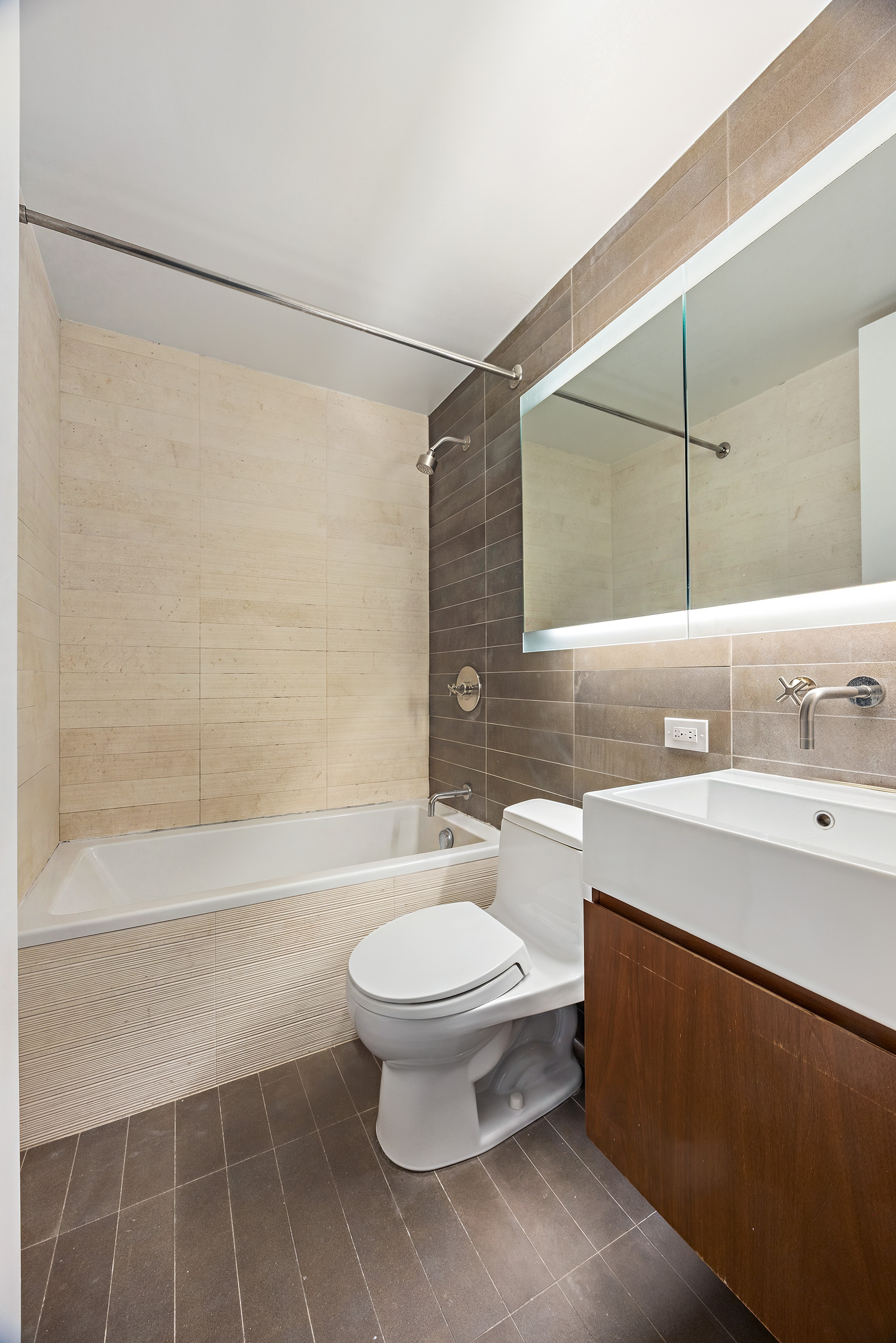 515 East 72nd Street, Unit 11N Manhattan, NY 10021 - Photo 6 of 22