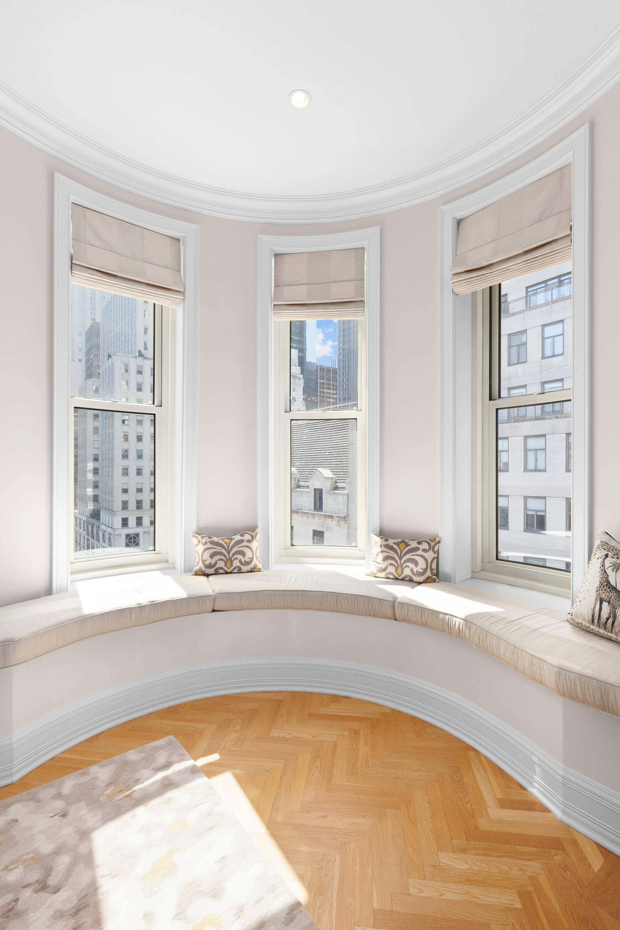 1 Central Park South, Unit 915 Manhattan, NY 10019 - Photo 7 of 24 Gallery Image 7