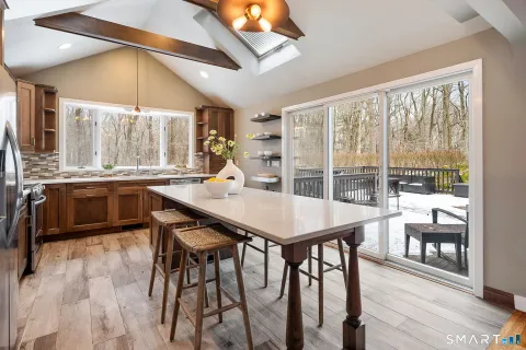 $1,318,000 | 39 Tannery Lane South, Weston, CT 06883