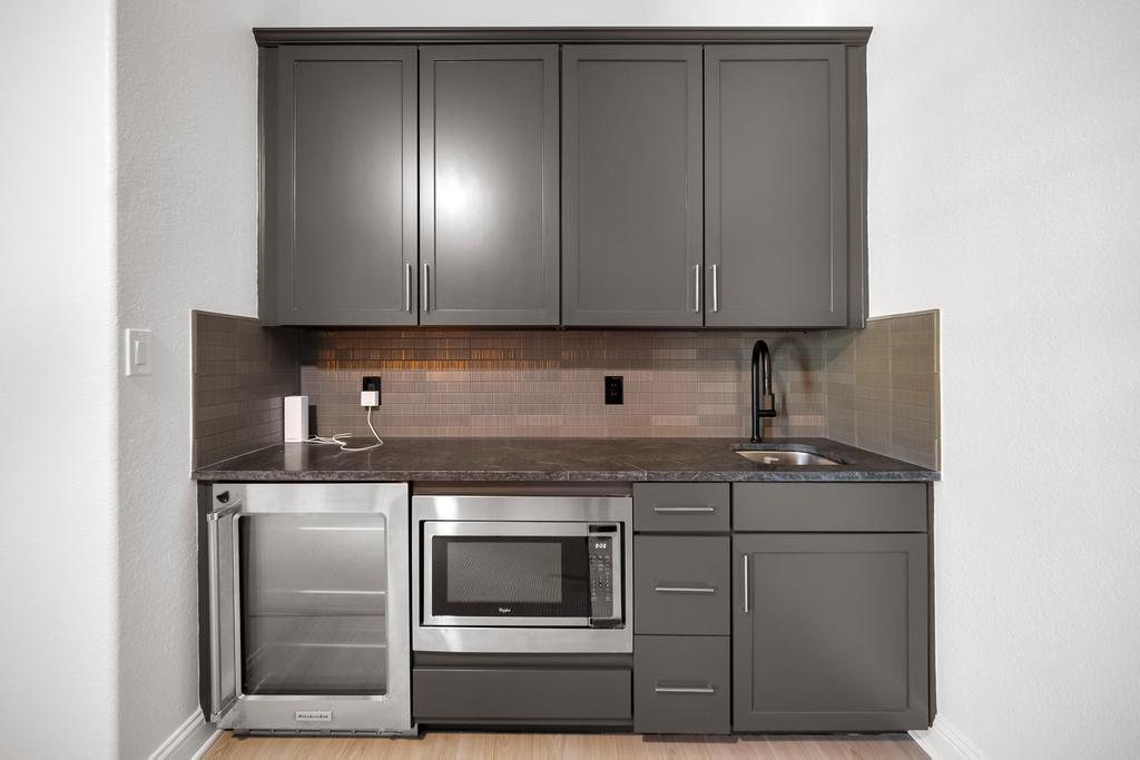 17601 Stratus Cove Austin, TX 78738 - Photo 2 of 41