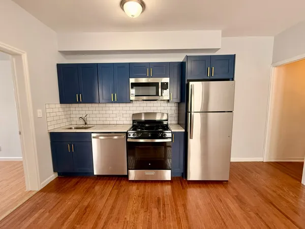$3,100 | 1675 85th Street, Unit 1R | Bensonhurst