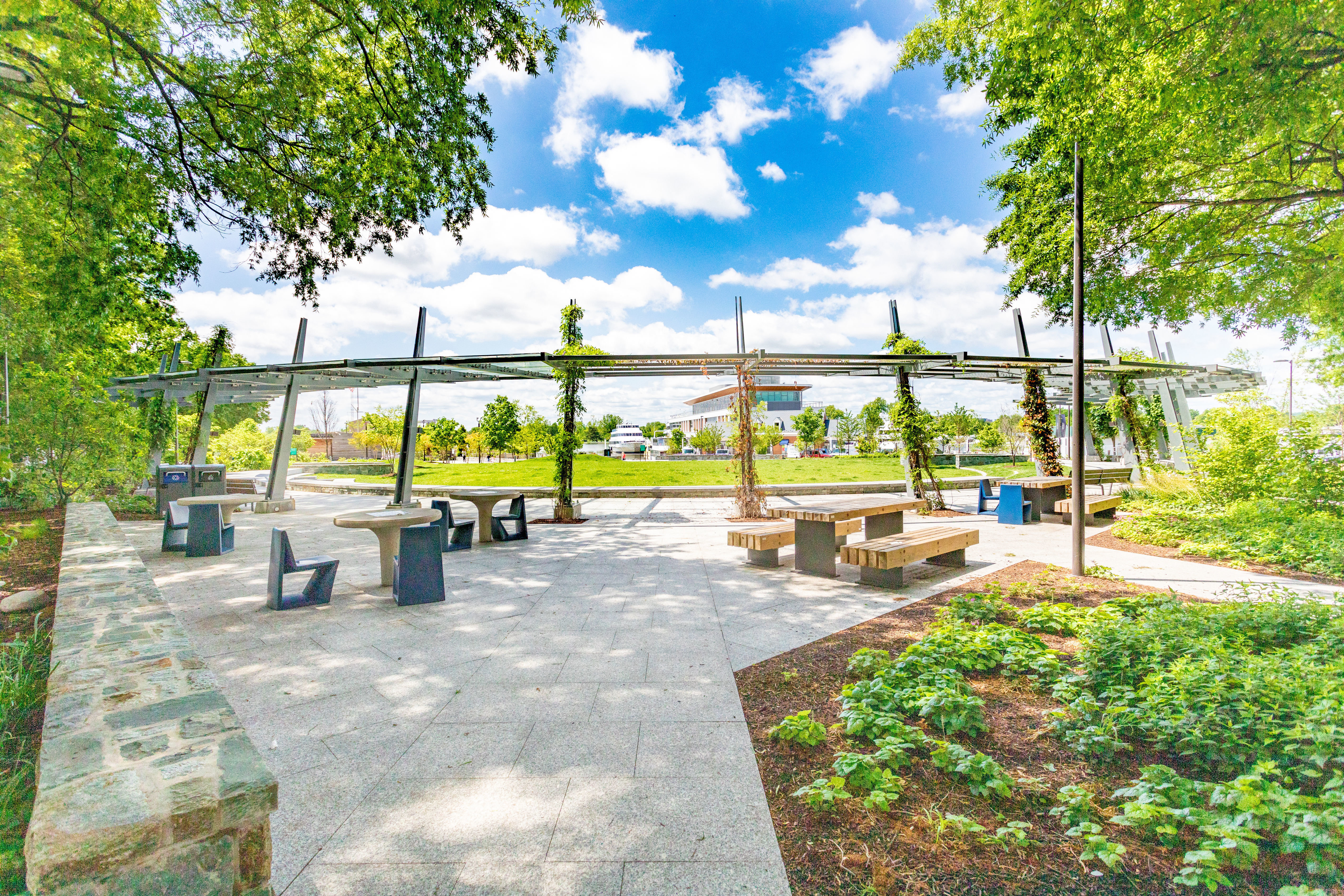 525 Water Street Southwest, Unit 311 Washington, DC 20024 - Photo 32 of 57