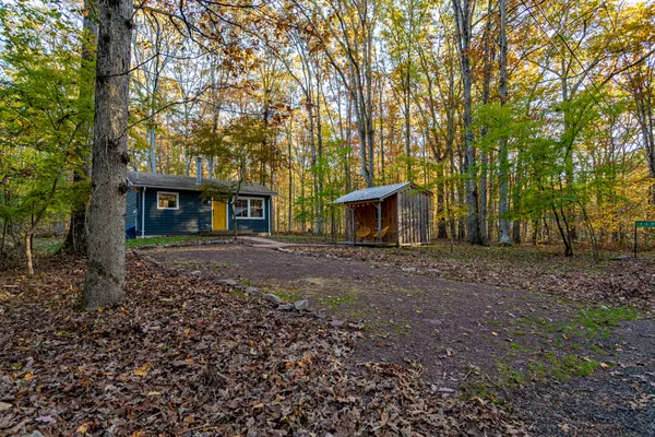 $225,000 | 117 White Oaks Road, Beach Lake, PA 18405
