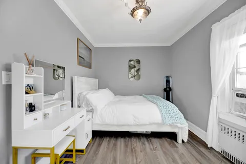 $2,000,000 | 142-15 Newport Avenue | Neponsit