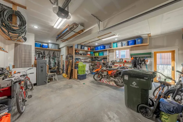 $3,900,000 | 667 East Kelly Avenue, Jackson, WY 83001
