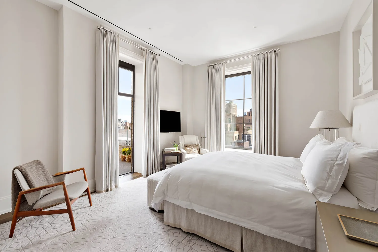 $10,750,000 | 212 West 18th Street, Unit 14A | Chelsea