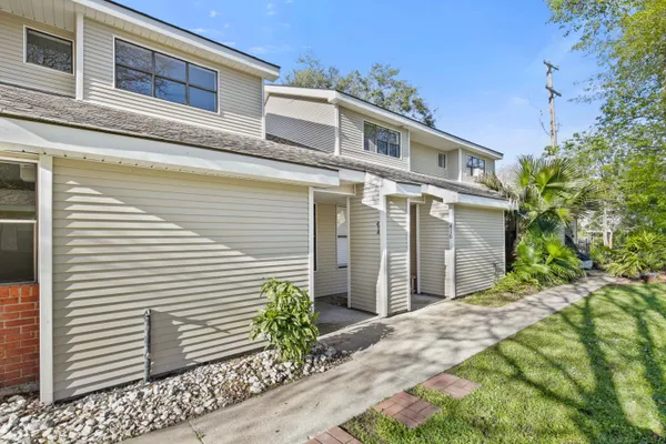 $165,000 | 414 Cedarwood Drive, Mandeville, LA 70471