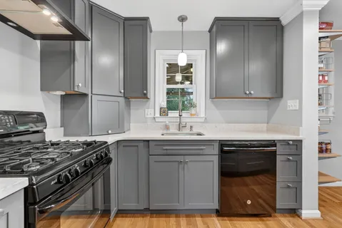 $1,075,000 | 312 Lincoln Avenue, Falls Church, VA 22046