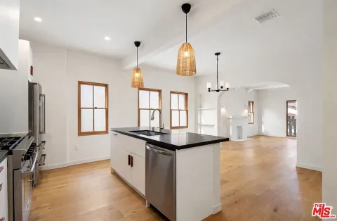 $995,000 | 346 1/2 North Gardner Street, Los Angeles, CA 90036