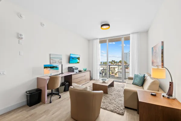 $549,000 | 777 North Ocean Drive, Unit N407, Hollywood, FL 33019