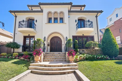 $5,299,000 | 7921 Narrows Avenue | Bay Ridge