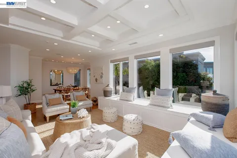 $4,495,000 | 16 Killarney Place, Alameda, CA 94502