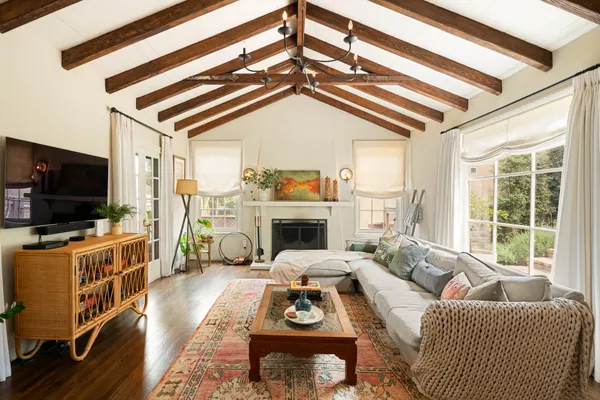$2,495,000 | 3734 Fredonia Drive, Los Angeles, CA 90068