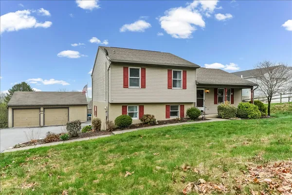 Contact Agent | 597 Lancaster Pike, New Providence, PA 17560