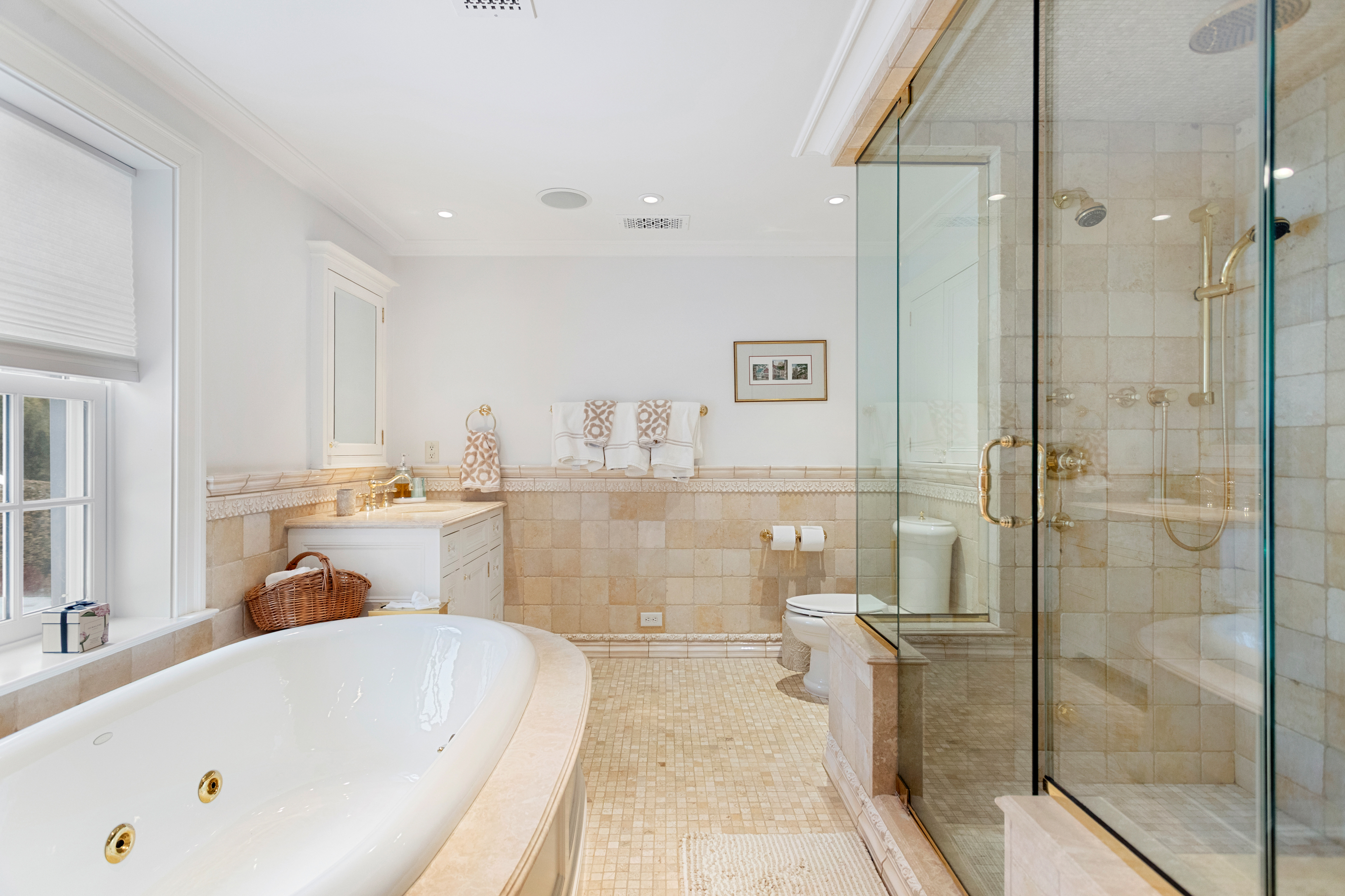 19 Hawkwood Lane Greenwich, CT 06830 - Photo 22 of 33