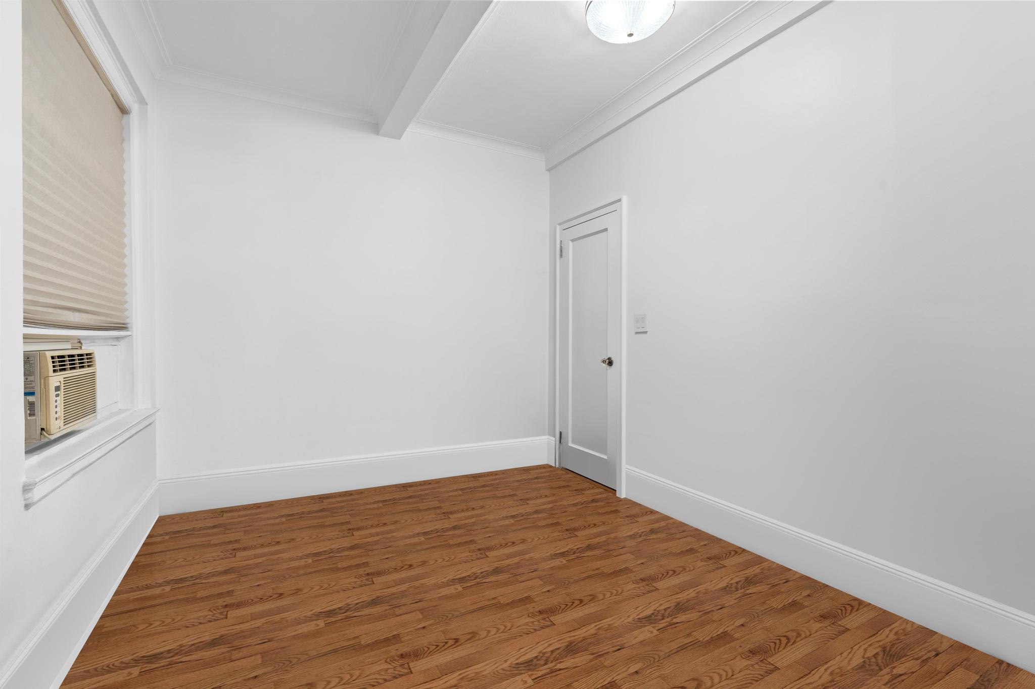 320 East 57th Street, Unit 4A Manhattan, NY 10022 - Photo 6 of 10