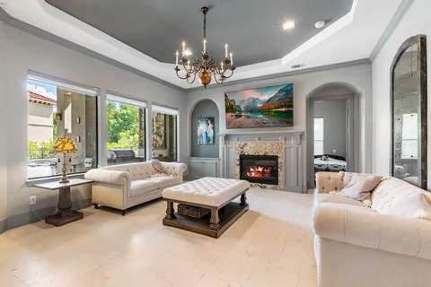 $975,000 | 16015 Fawn Vista, Houston, TX 77068