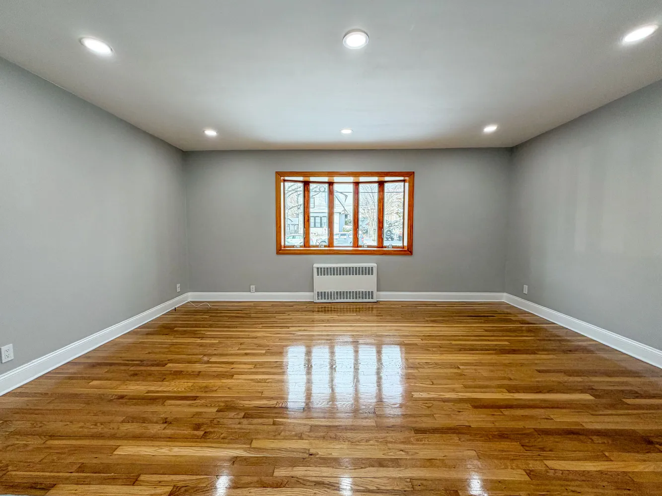 $3,000 | 10-01 154th Street, Unit 1 | Beechhurst