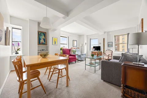$850,000 | 111 Hicks Street, Unit 11B | Brooklyn Heights