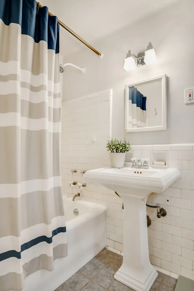 $3,500 | 59 Pineapple Street, Unit 5D | Brooklyn Heights